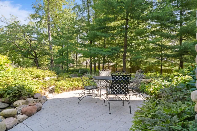 $1,475,000 | 765 Brickley Court, Fontana, WI 53125