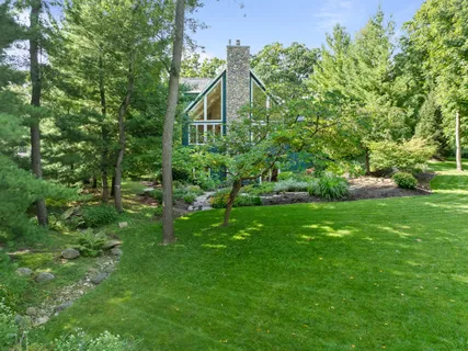 $1,475,000 | 765 Brickley Court, Fontana, WI 53125