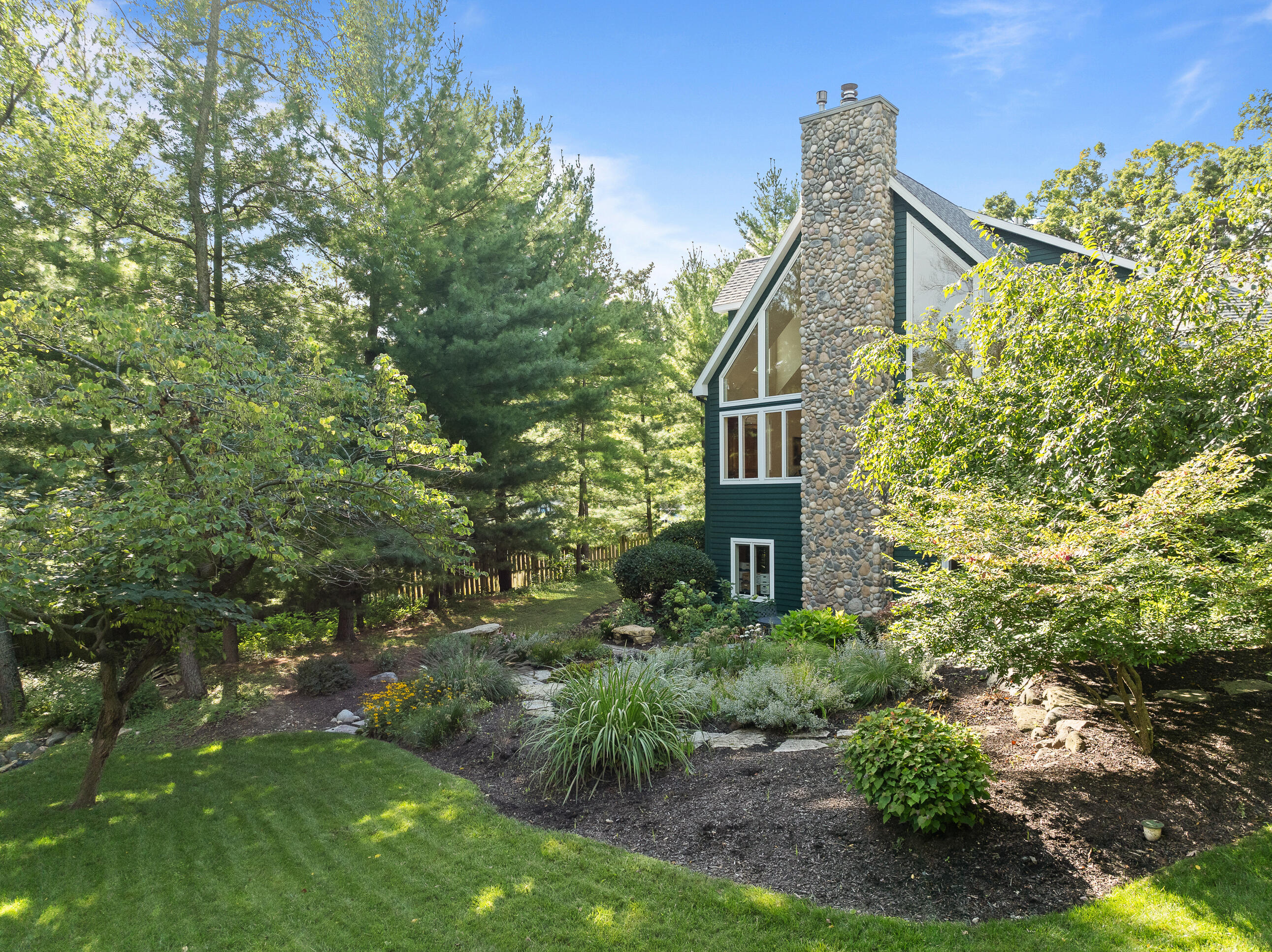 765 Brickley Court Fontana, WI 53125 - Photo 88 of 130 Landscaped Beautifully