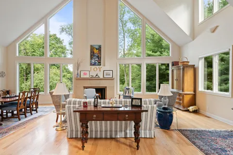 $1,475,000 | 765 Brickley Court, Fontana, WI 53125