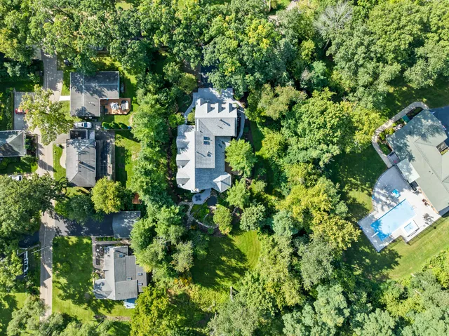 $1,475,000 | 765 Brickley Court, Fontana, WI 53125