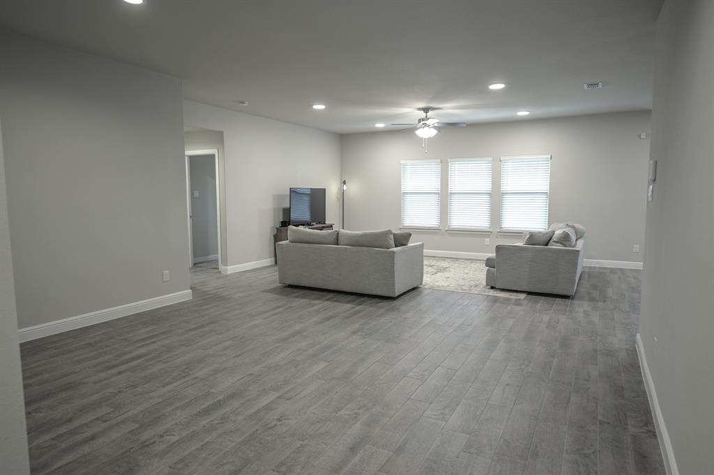 725 Golden Gate Pk Road Alvarado, TX 76009 - Photo 6 of 35
