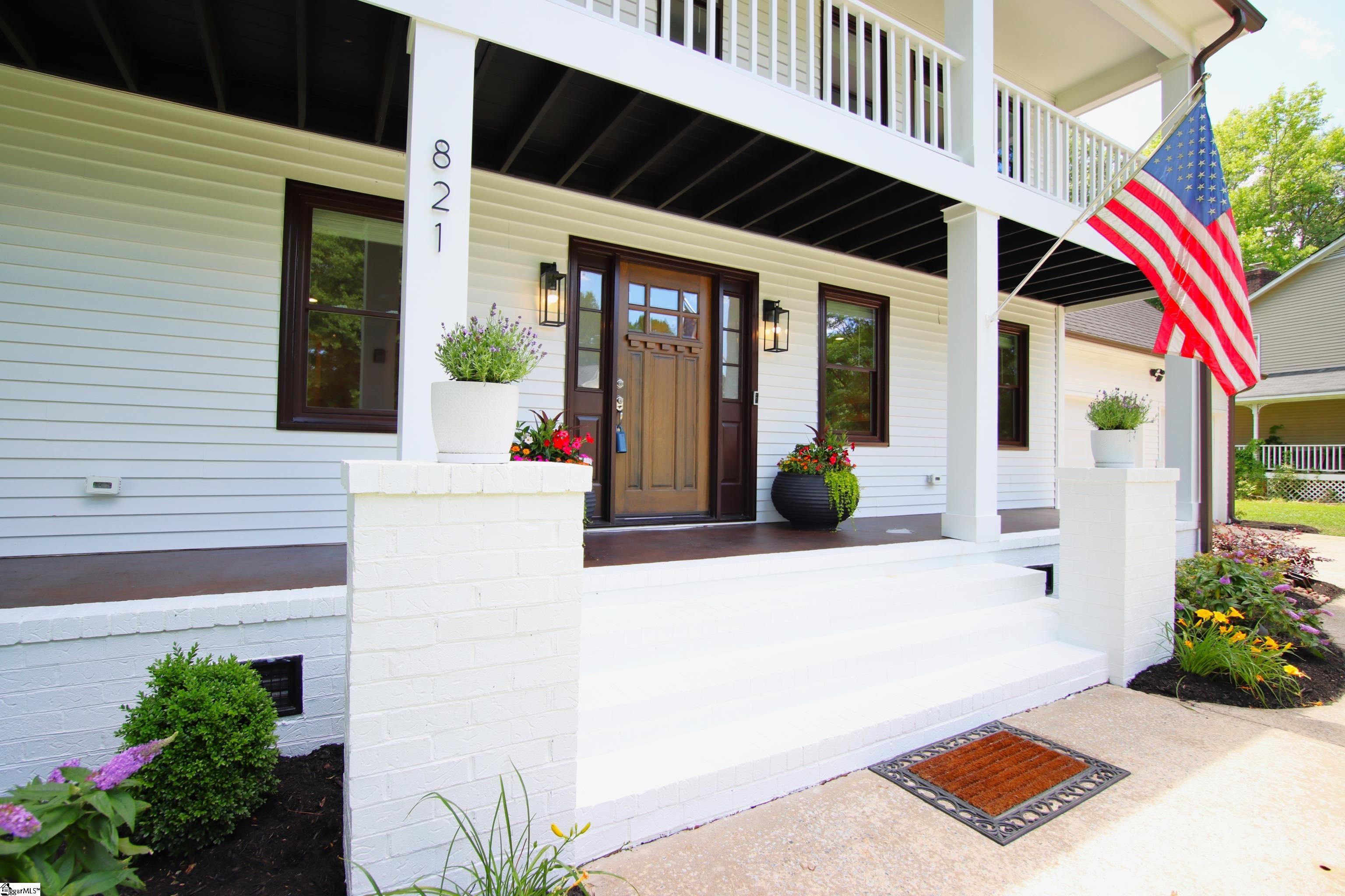 821 Brooks Road Mauldin, SC 29662 - Photo 4 of 36 Gallery Image 4