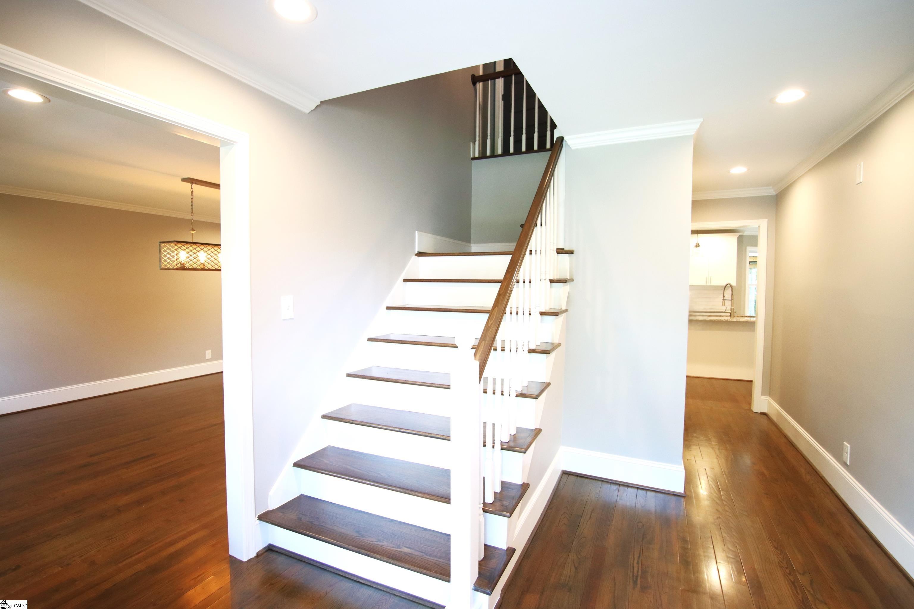 821 Brooks Road Mauldin, SC 29662 - Photo 5 of 36 Gallery Image 5