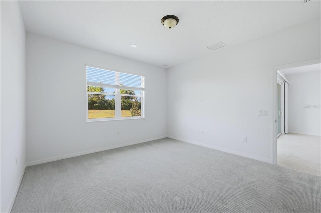 8113 Sternway Road Sarasota, FL 34240 - Photo 17 of 85
