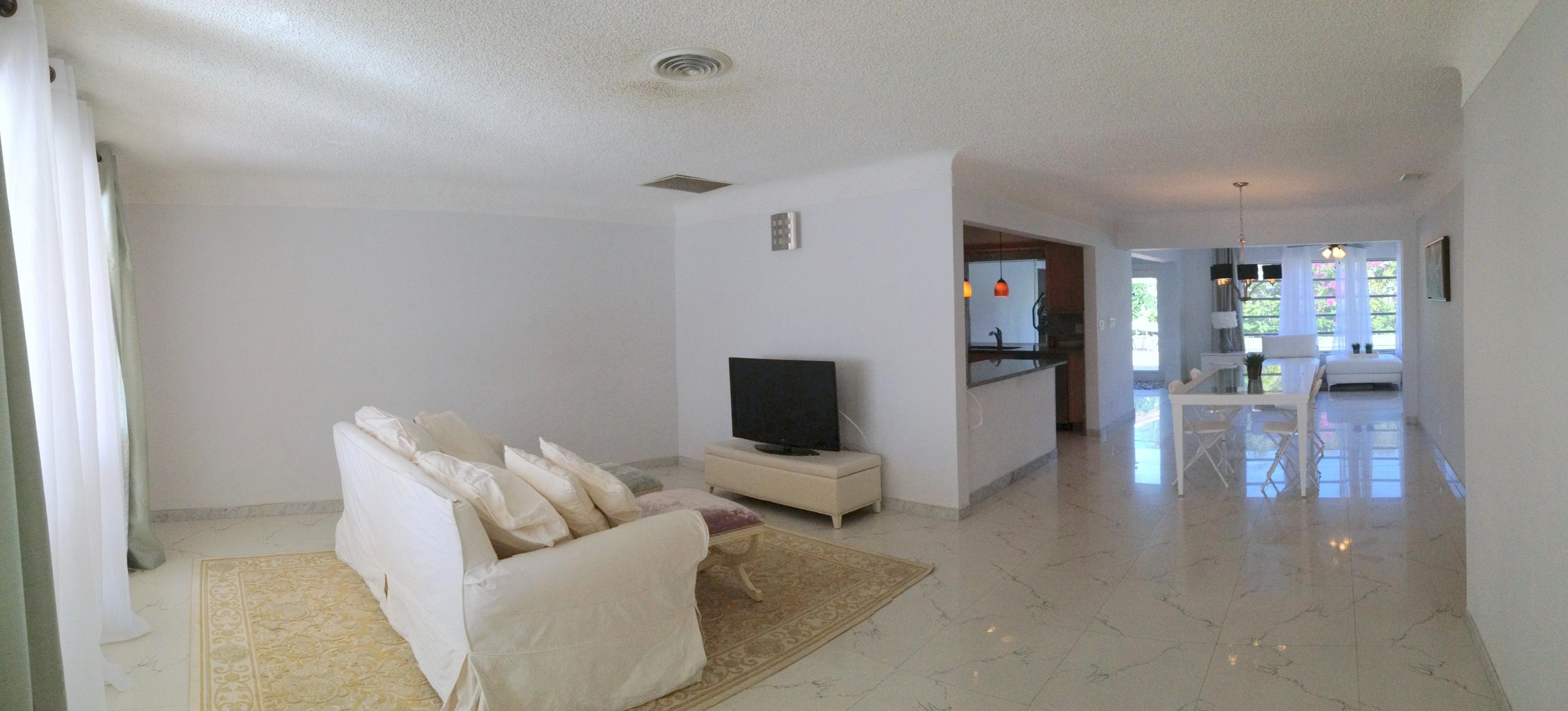 421 Northeast 28th Street Boca Raton, FL 33431 - Photo 12 of 23 Living Room