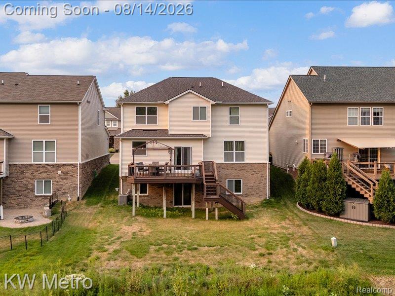 27315 Victoria Road Novi, MI 48374 - Photo 33 of 41 Gallery Image 33