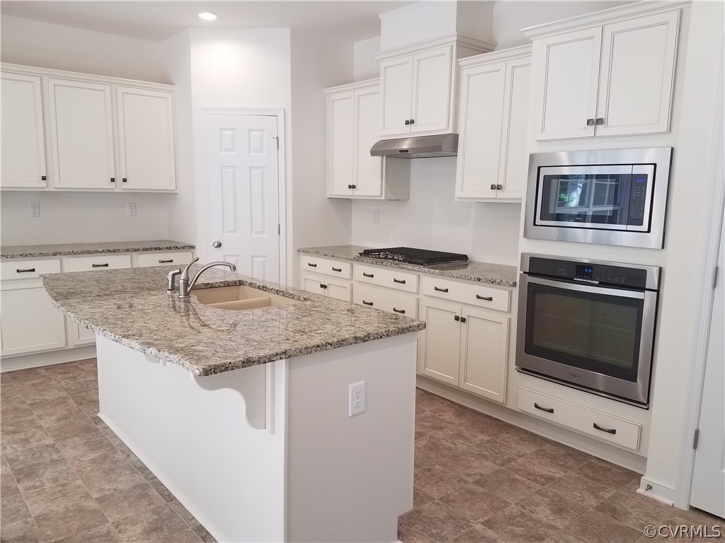 7540 Winding Jasmine Road Quinton, VA 23141 - Photo 4 of 17 Gallery Image 4