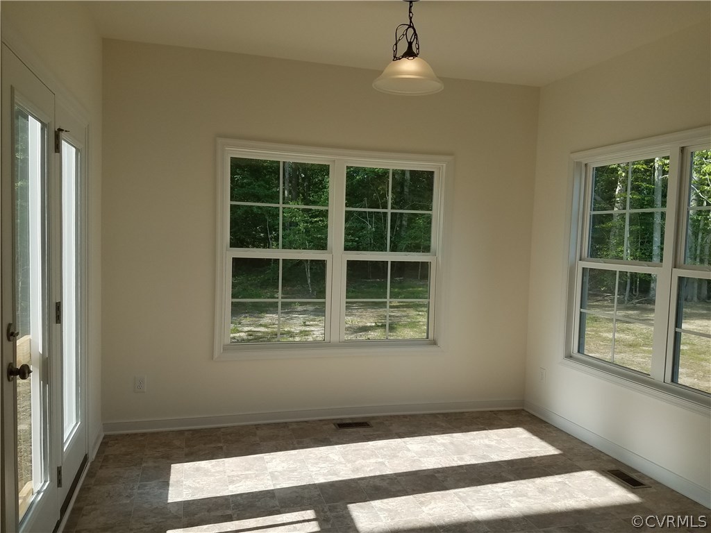 7540 Winding Jasmine Road Quinton, VA 23141 - Photo 5 of 17 Gallery Image 5