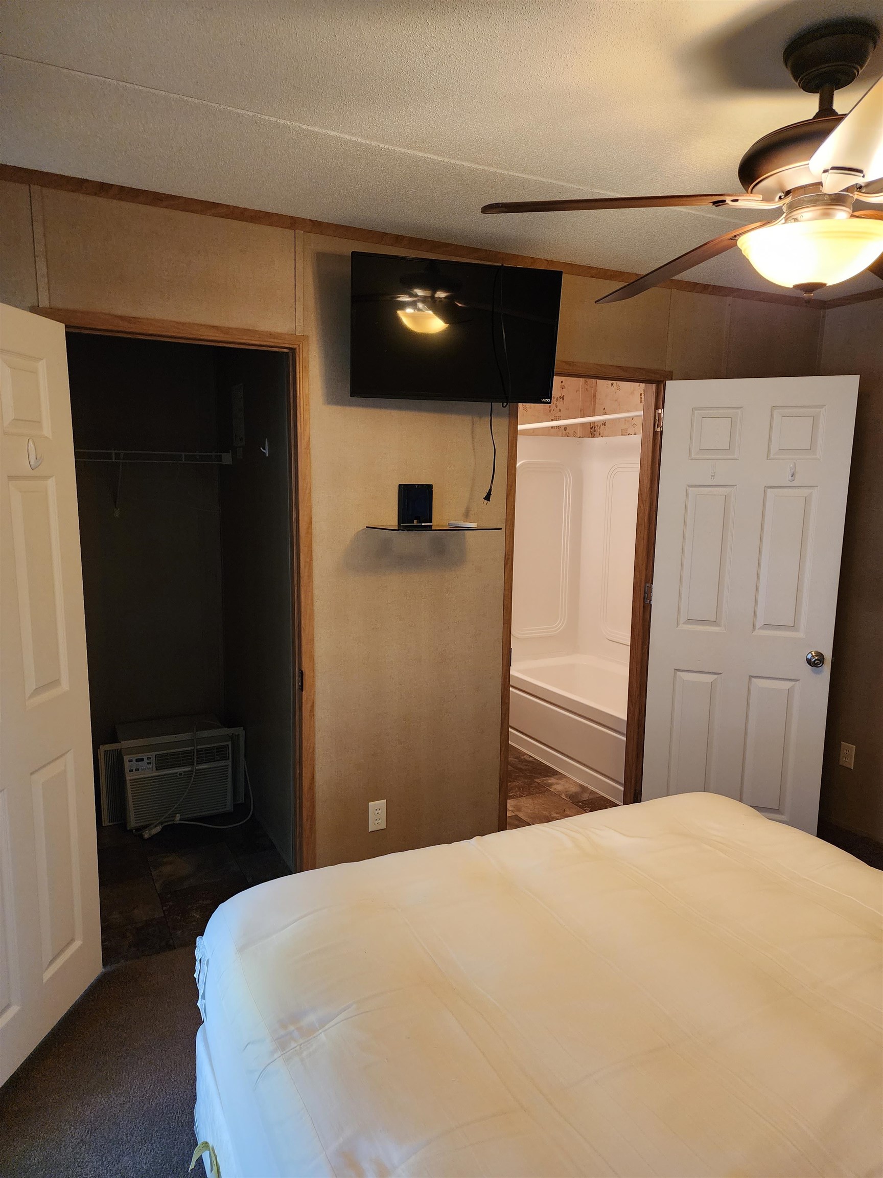 17 Middle Road Swanton, VT 05488 - Photo 11 of 19 Gallery Image 11