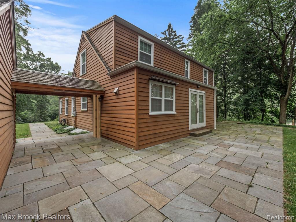 27180 Wellington Road Franklin, MI 48025 - Photo 4 of 29