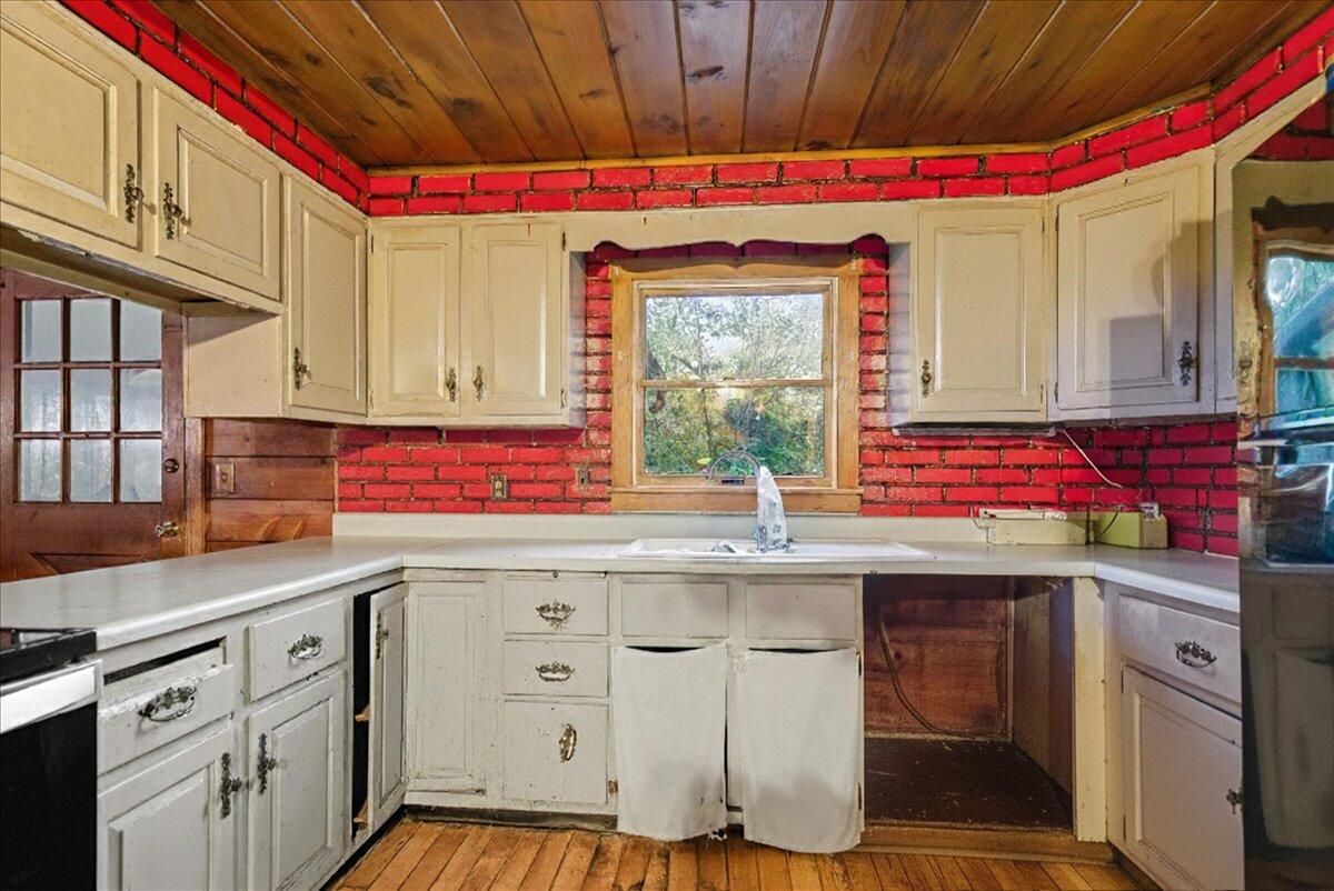 189 Souther Road Livermore Falls, ME 04254 - Photo 6 of 37 189 Souther Rd