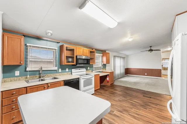 $1,800 | 2676 Pahmeyer Road, New Braunfels, TX 78130