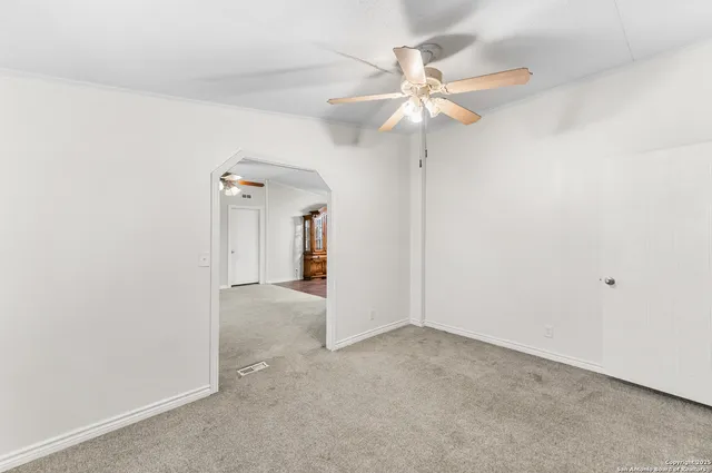 $1,800 | 2676 Pahmeyer Road, New Braunfels, TX 78130