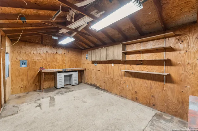 $1,800 | 2676 Pahmeyer Road, New Braunfels, TX 78130