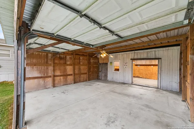 $1,800 | 2676 Pahmeyer Road, New Braunfels, TX 78130