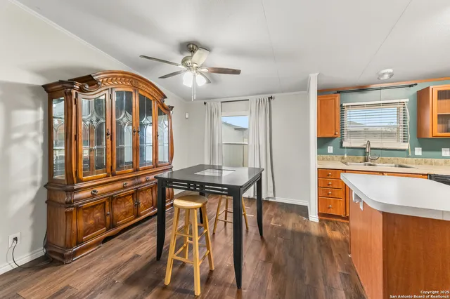 $1,800 | 2676 Pahmeyer Road, New Braunfels, TX 78130