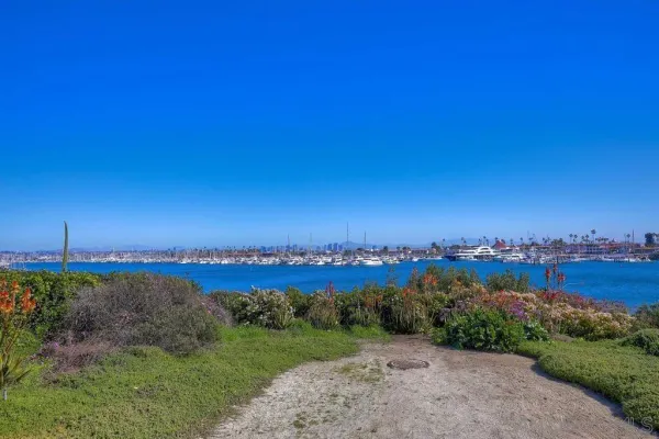 $4,950,000 | 2980 Nichols Street, San Diego, CA 92106