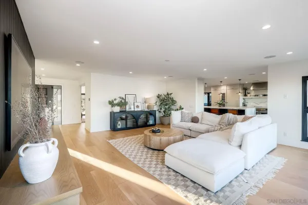 $4,950,000 | 2980 Nichols Street, San Diego, CA 92106