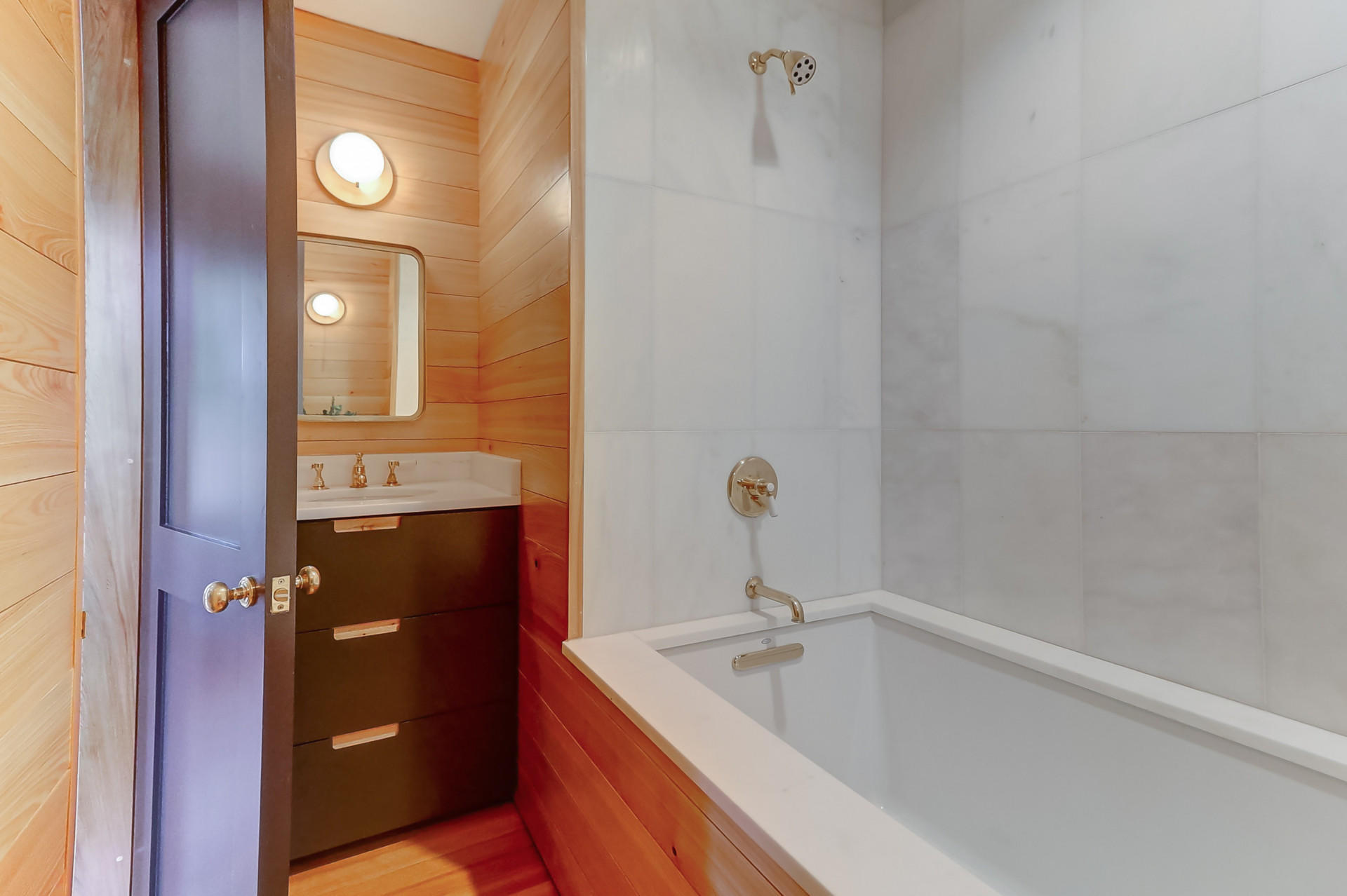 3 Wasbee Range, Unit RANGE Charleston, SC 29401 - Photo 15 of 15 3 Wasbee Bathroom 3