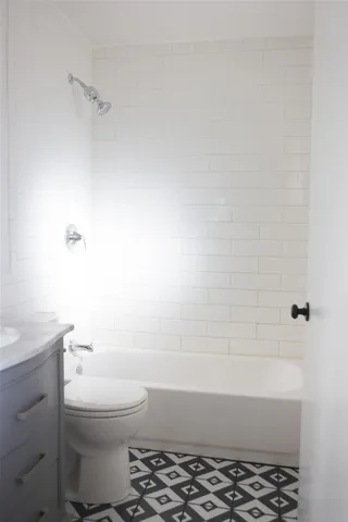 $2,700 | 4815 Oldfort Hill Drive, Austin, TX 78723