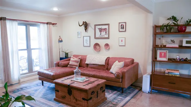 $2,700 | 4815 Oldfort Hill Drive, Austin, TX 78723