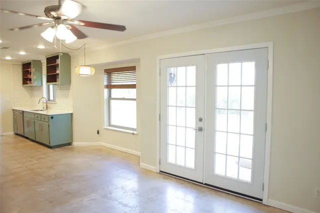 $2,700 | 4815 Oldfort Hill Drive, Austin, TX 78723