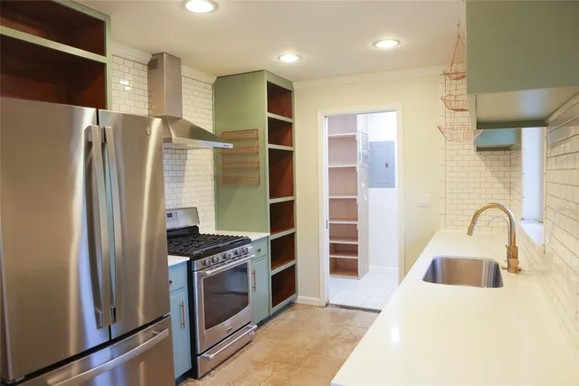 $2,700 | 4815 Oldfort Hill Drive, Austin, TX 78723