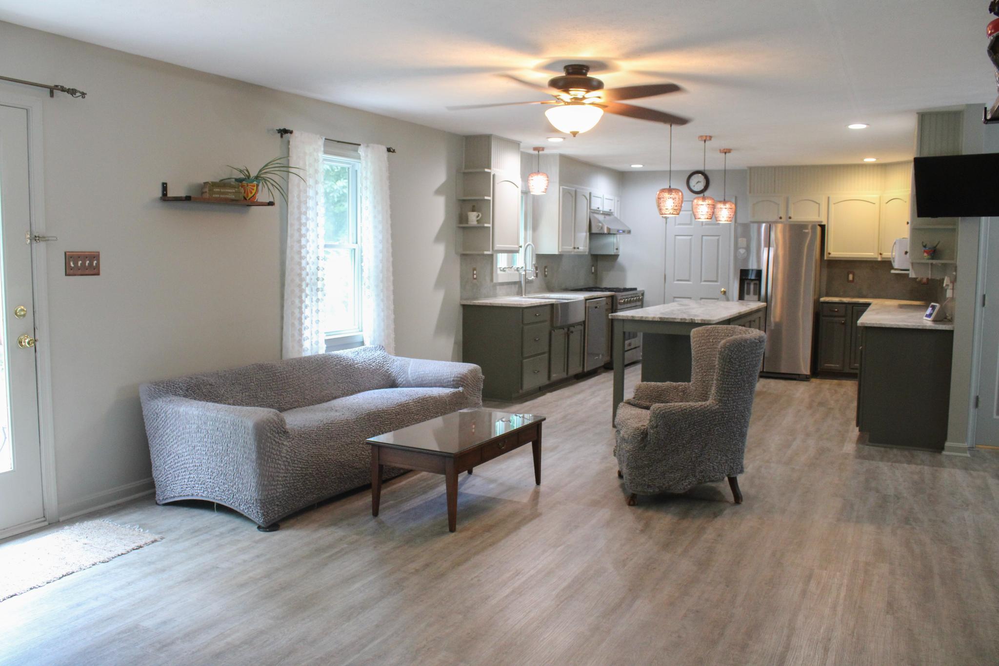 2891 Saumsville Road Maurertown, VA 22644 - Photo 7 of 68 Living area