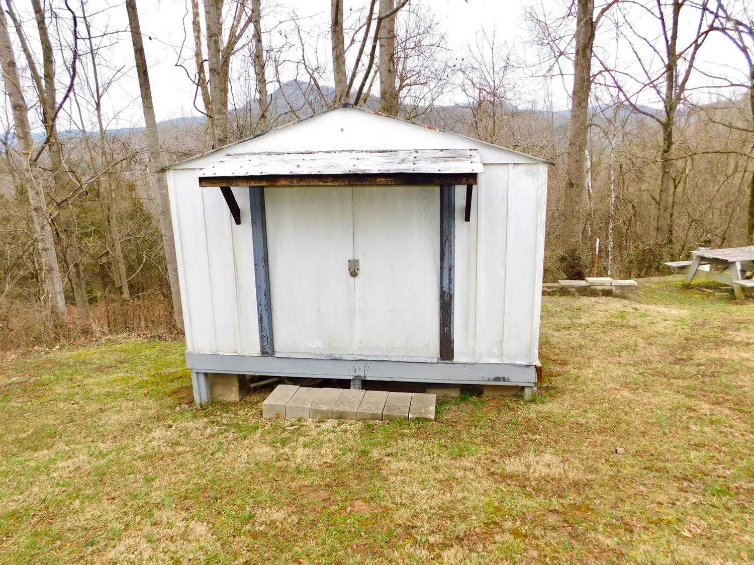 240 Stump Road Irvine, KY 40336 - Photo 30 of 32 Photo 30