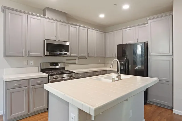 $370,000 | 7515 Sheldon Road, Unit 4103, Elk Grove, CA 95758