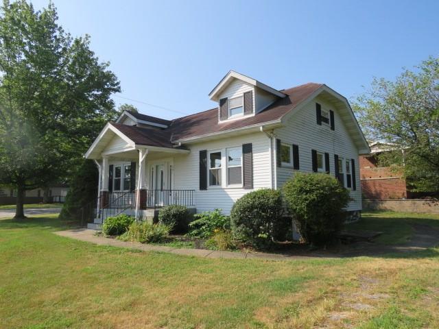 481 Cecil-Henderson Road Cecil, PA 15321 - Photo 2 of 33 a front view of a house with garden