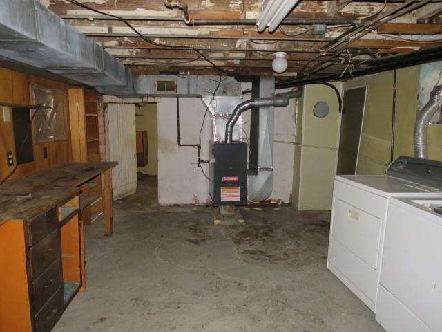 481 Cecil-Henderson Road Cecil, PA 15321 - Photo 33 of 33 a view of a garage