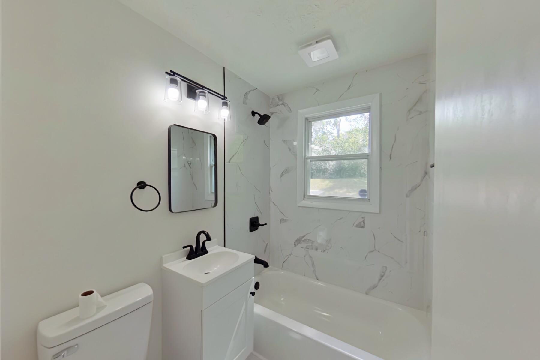 2404 Ruby Drive Augusta, GA 30906 - Photo 12 of 22 Bathroom