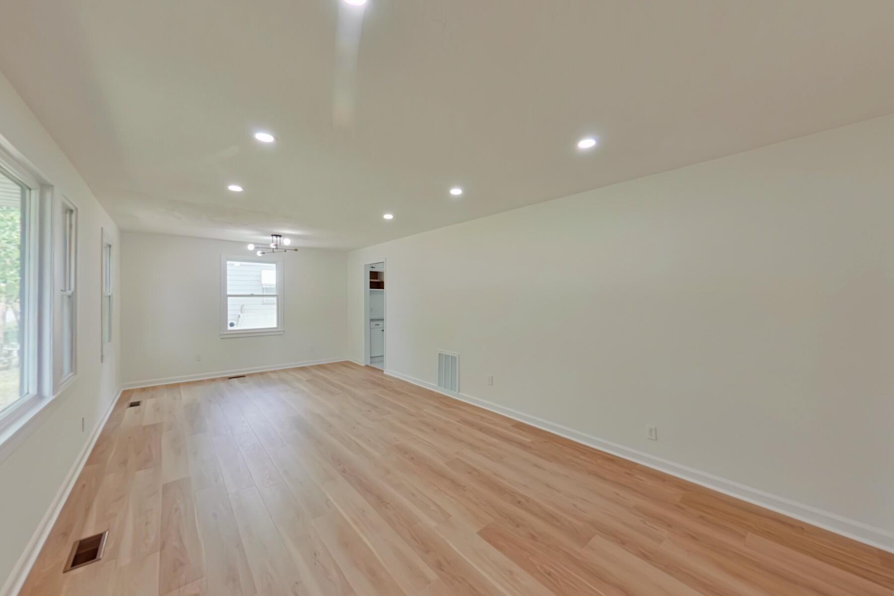 2404 Ruby Drive Augusta, GA 30906 - Photo 5 of 22 Living Room