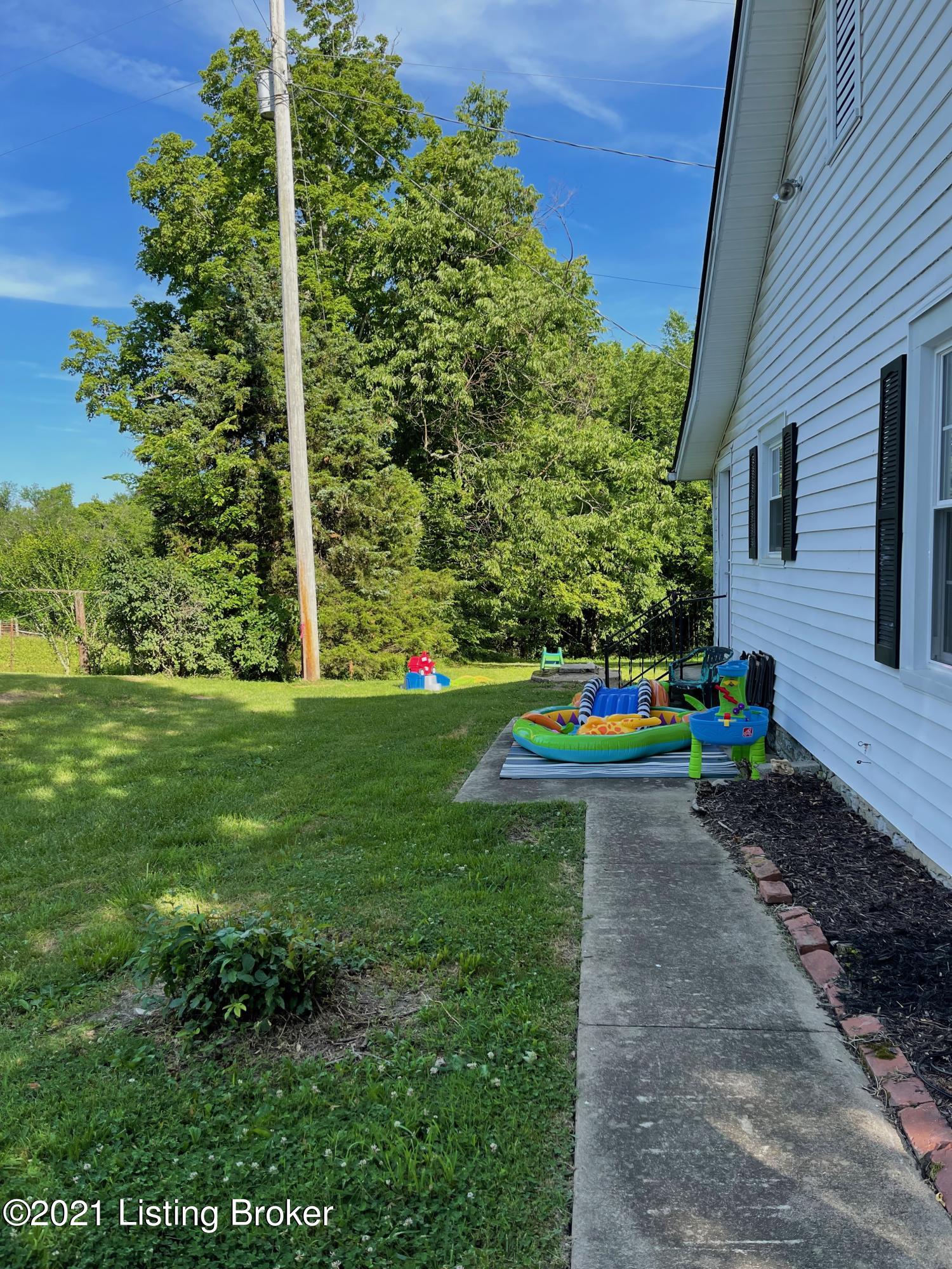 8021 Waddy Road Waddy, KY 40076 - Photo 6 of 16 Side