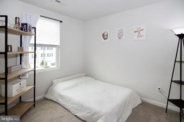 $340,000 | 32 Burr Street, Williamstown, NJ 08094