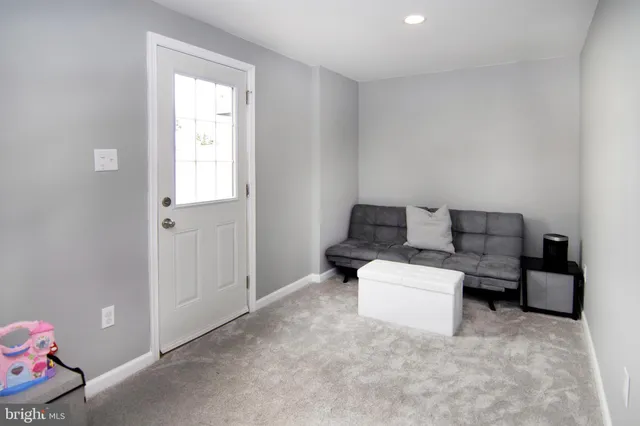 $340,000 | 32 Burr Street, Williamstown, NJ 08094