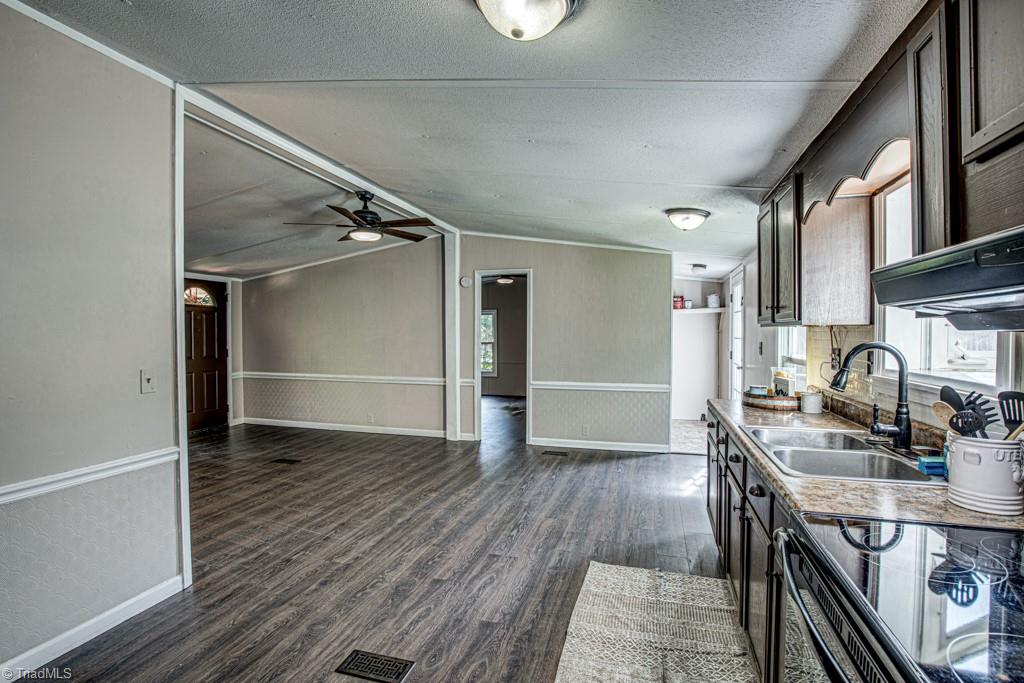 543 George Hege Road Lexington, NC 27295 - Photo 11 of 40 Gallery Image 11