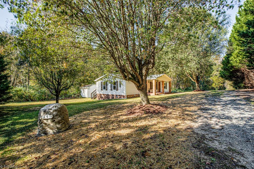 543 George Hege Road Lexington, NC 27295 - Photo 4 of 40 Gallery Image 4