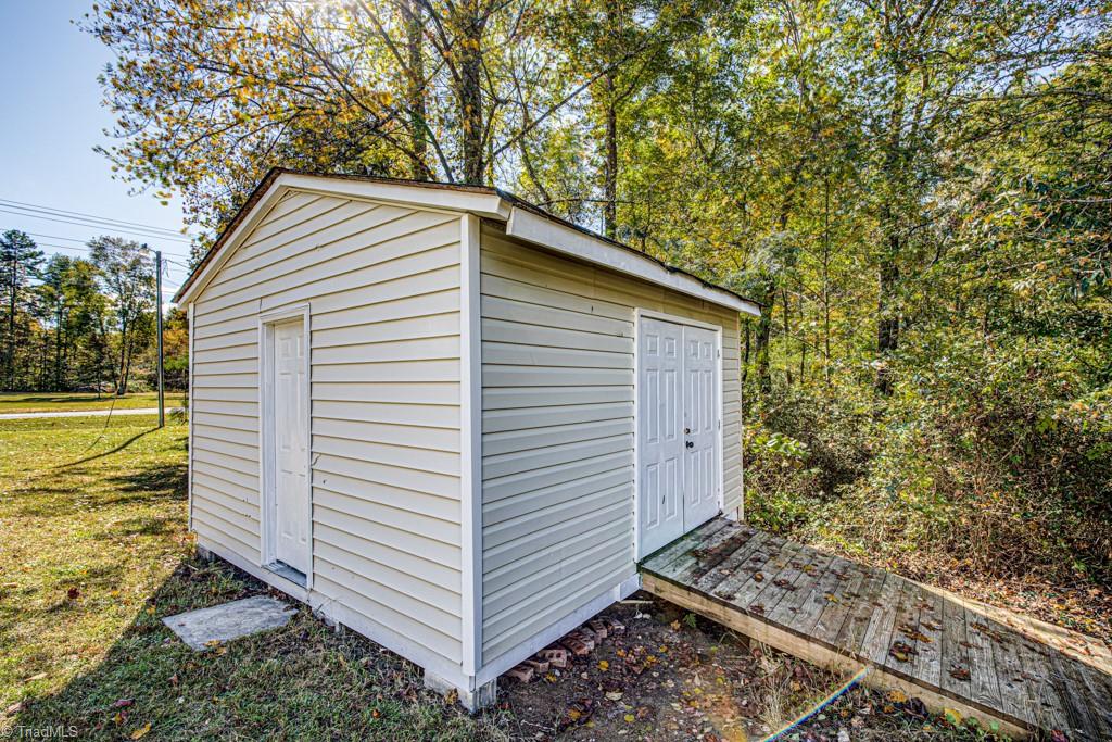 543 George Hege Road Lexington, NC 27295 - Photo 36 of 40 Gallery Image 36