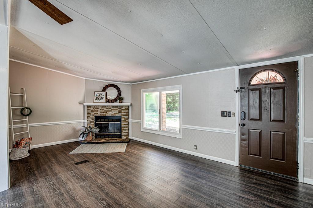 543 George Hege Road Lexington, NC 27295 - Photo 7 of 40 Gallery Image 7