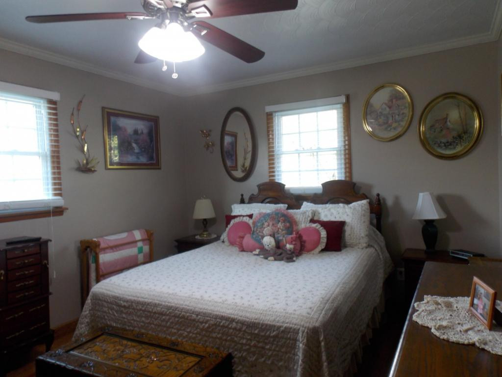 20 Spring Valley Road Bristol, VA 24201 - Photo 12 of 22 bedroom