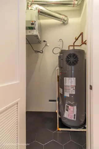 $589,000 | 6747 South Langley Avenue, Chicago, IL 60637