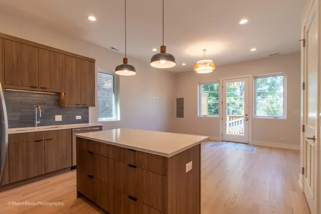 $589,000 | 6747 South Langley Avenue, Chicago, IL 60637