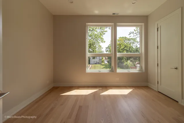 $589,000 | 6747 South Langley Avenue, Chicago, IL 60637