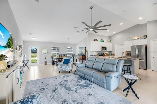 $369,500 | 25475 Doredo Drive, Punta Gorda, FL 33955