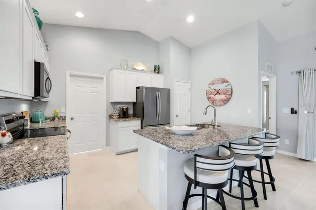 $369,500 | 25475 Doredo Drive, Punta Gorda, FL 33955