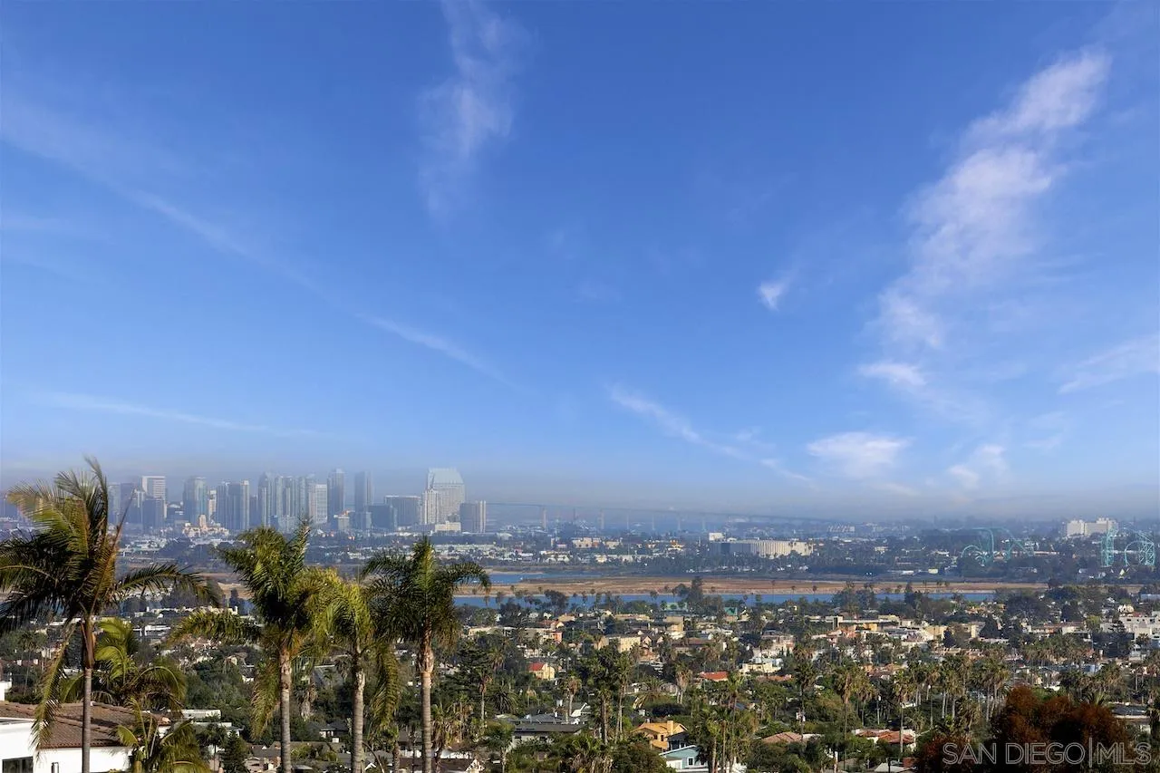 5510 Moonlight Lane La Jolla, CA 92037 - Photo 34 of 35 a view of a city with tall buildings