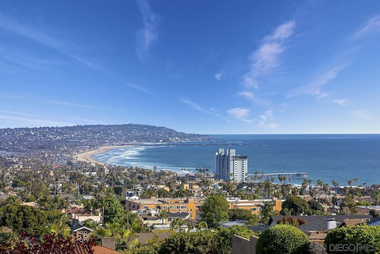 5510 Moonlight Lane La Jolla, CA 92037 - Photo 5 of 35